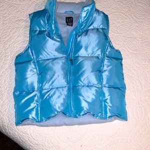 Beautiful electric blue gap puffer jacket, size xxl  kids.